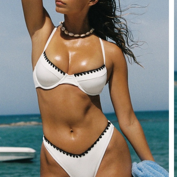 Cupshe Other - NEW w/ TAGS Cupshe Shell Stitch White Bikini Set Size Small